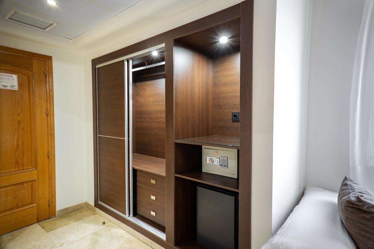 Mainake Costa Del Sol Otel Torre Del Mar Dış mekan fotoğraf