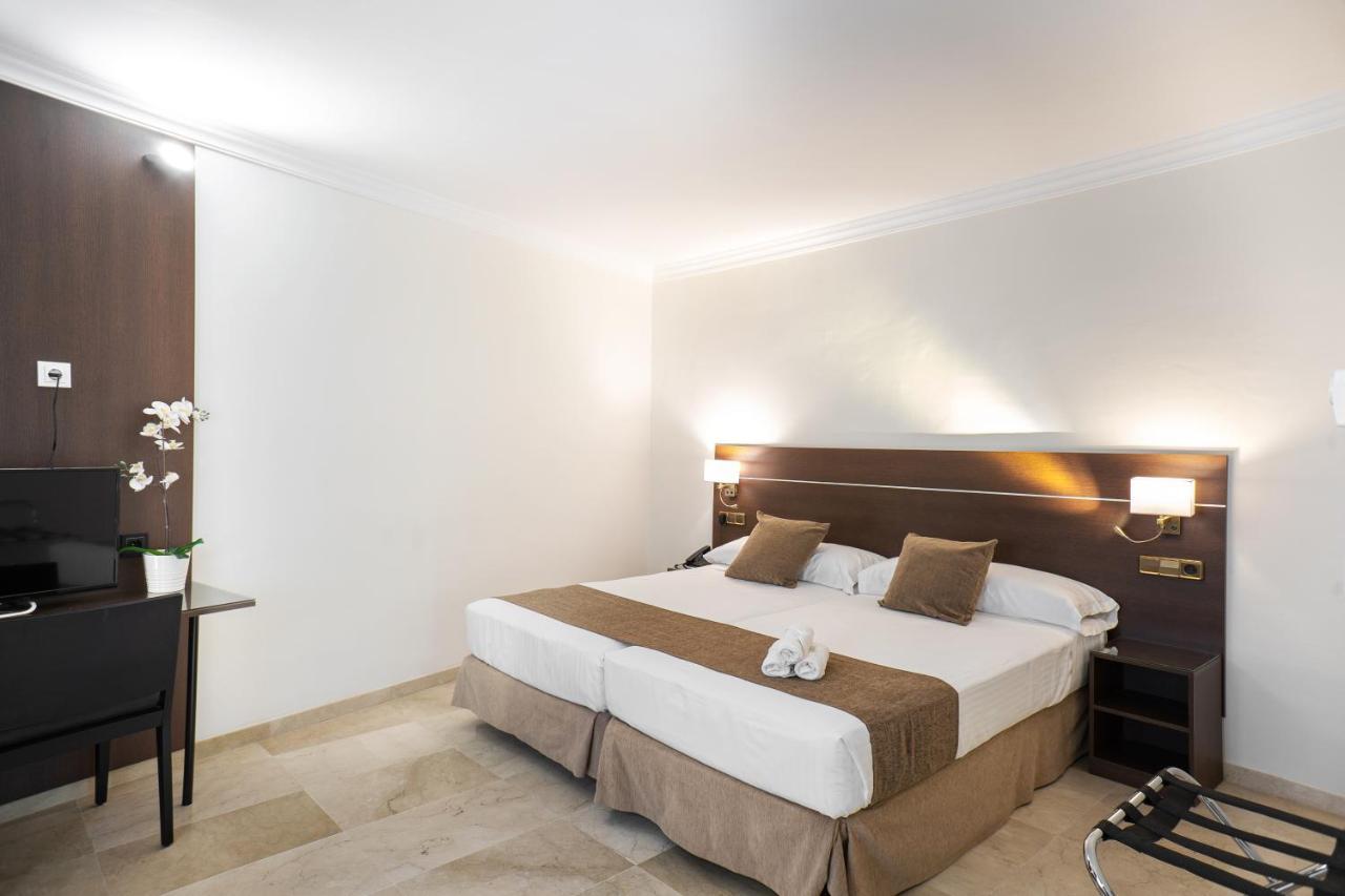 Mainake Costa Del Sol Otel Torre Del Mar Dış mekan fotoğraf